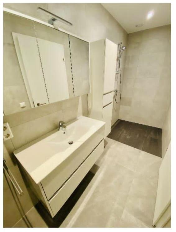 Spacious Two Bedrooms With Terrace&parking
